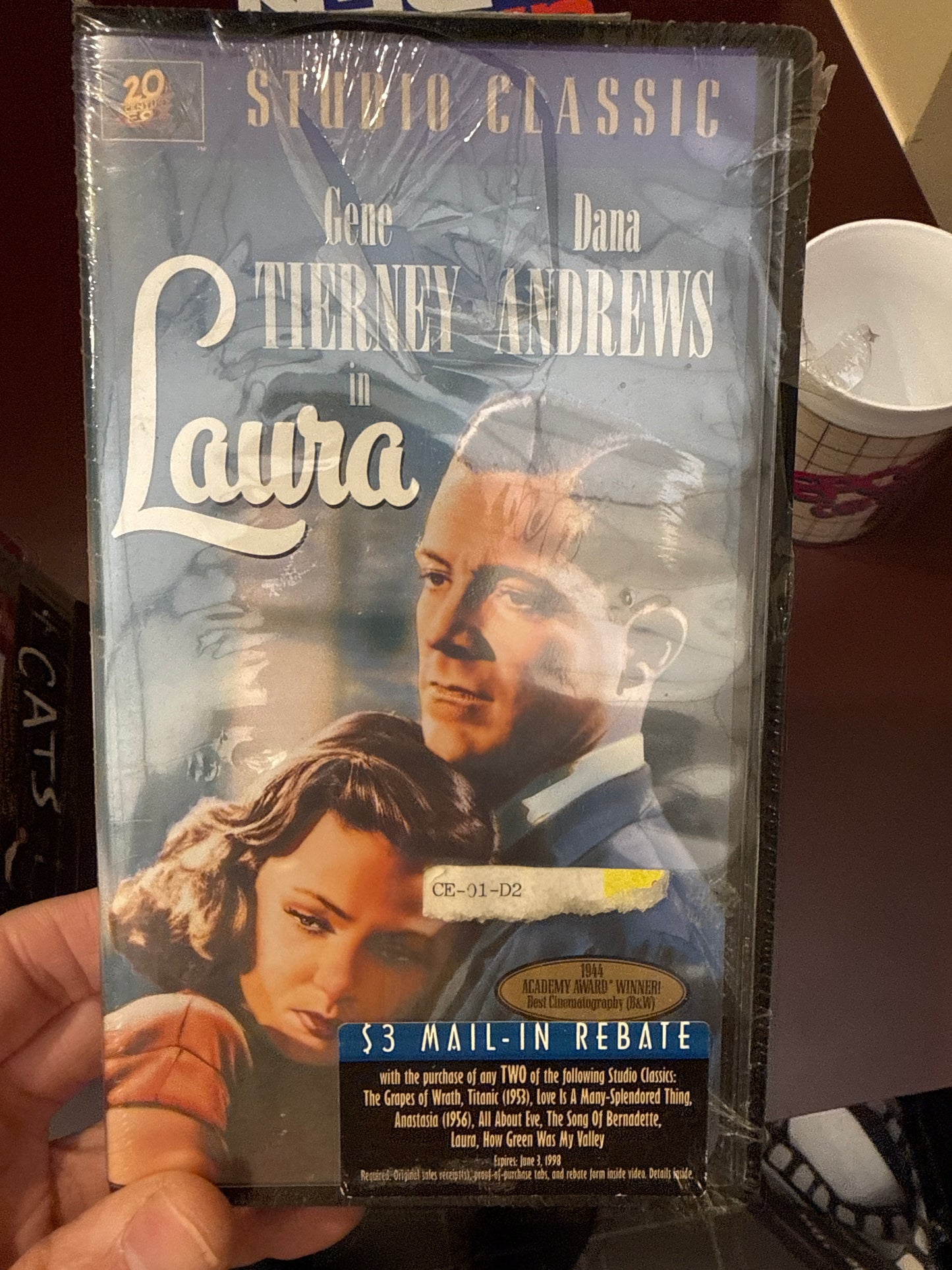 Laura VHS 1997 sealed JL